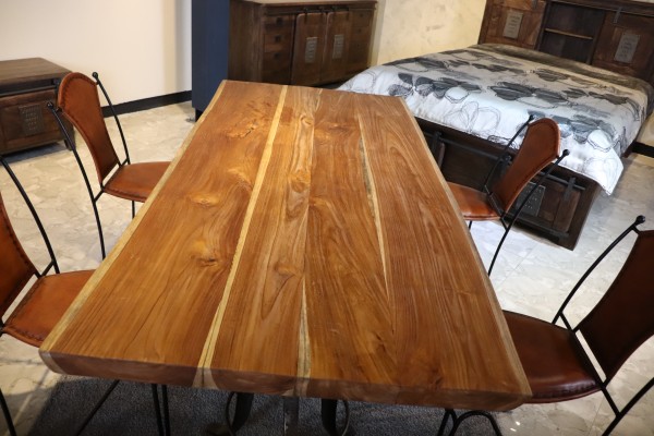 5667c684ad7ce90e146cac37300fe07b_1628042